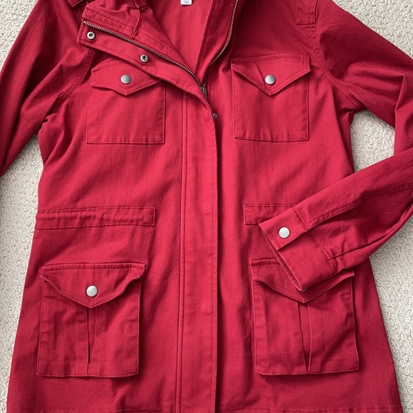 Great quality Red coat - Picture 6 of 8